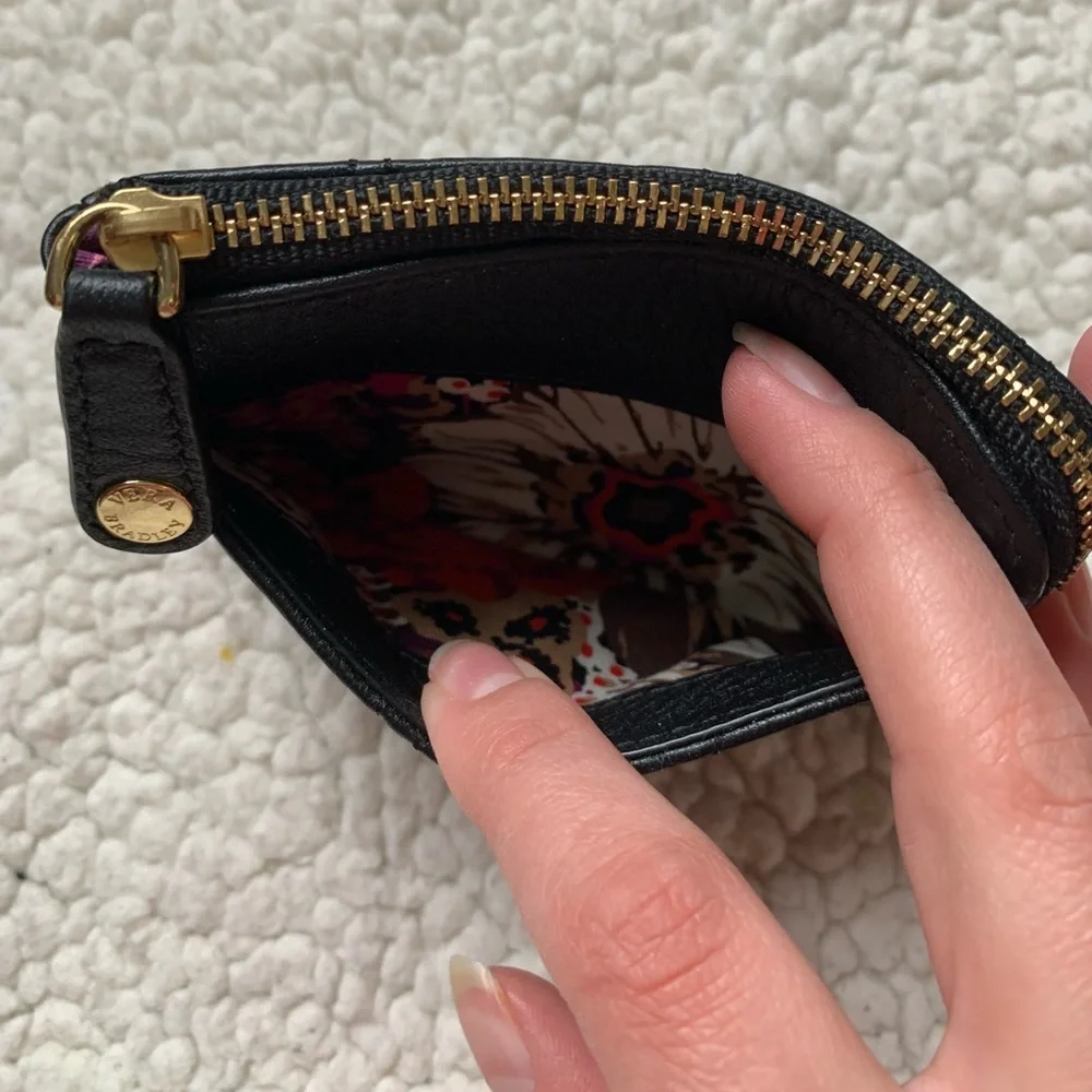 ✨VERA BRADLEY LEATHER COIN PURSE✨ - Picture 3 of 9